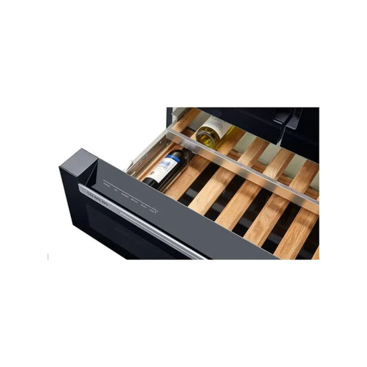 https://www.tafelberg.co.za/stores/za.co.storefront7.tafelberg/products/kf96rsbea/pictures/french-door-wine-drawer-min_k3p5.jpg