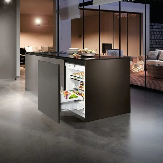 https://www.tafelberg.co.za/stores/feed-library/Tafelberg/UIKO1560/liebherr-124l-integrated-premium-bar-fridge-uiko1560-lifestyle.jpg