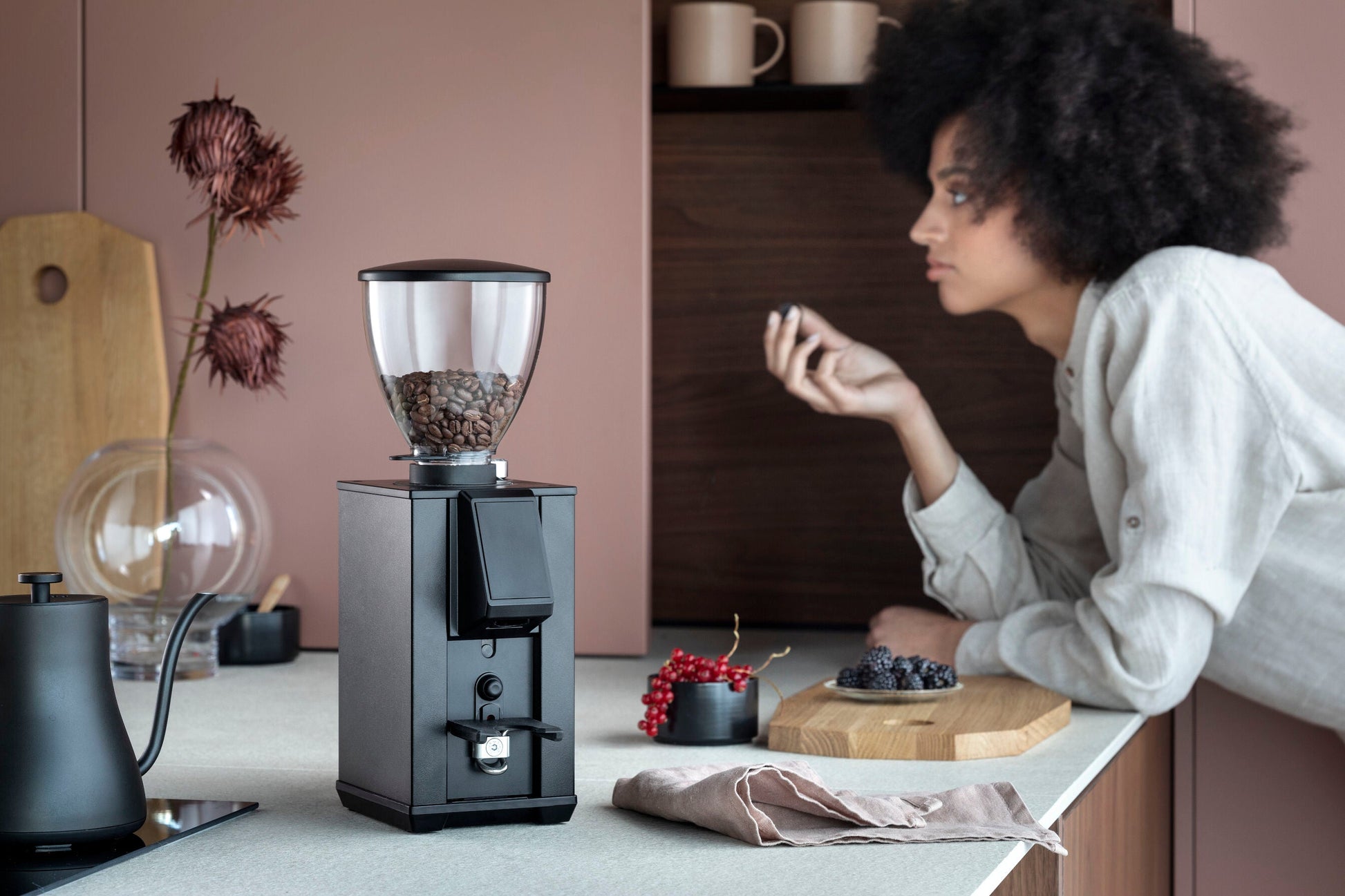 Macap Leo 55 Easy espresso grinder lifestyle image