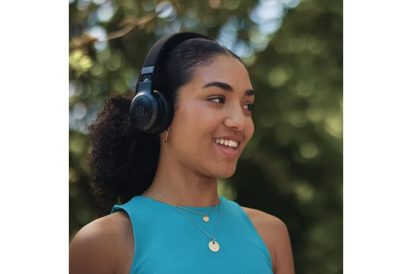 JBL Live 670NC Noise Cancelling On-Ear Headphones Blue