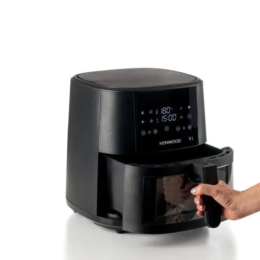 https://www.tafelberg.co.za/stores/za.co.storefront7.tafelberg/products/hfg92.000bk/pictures/kenwood-9l-air-fryer-hfg92-hand_x3ty.jpg
