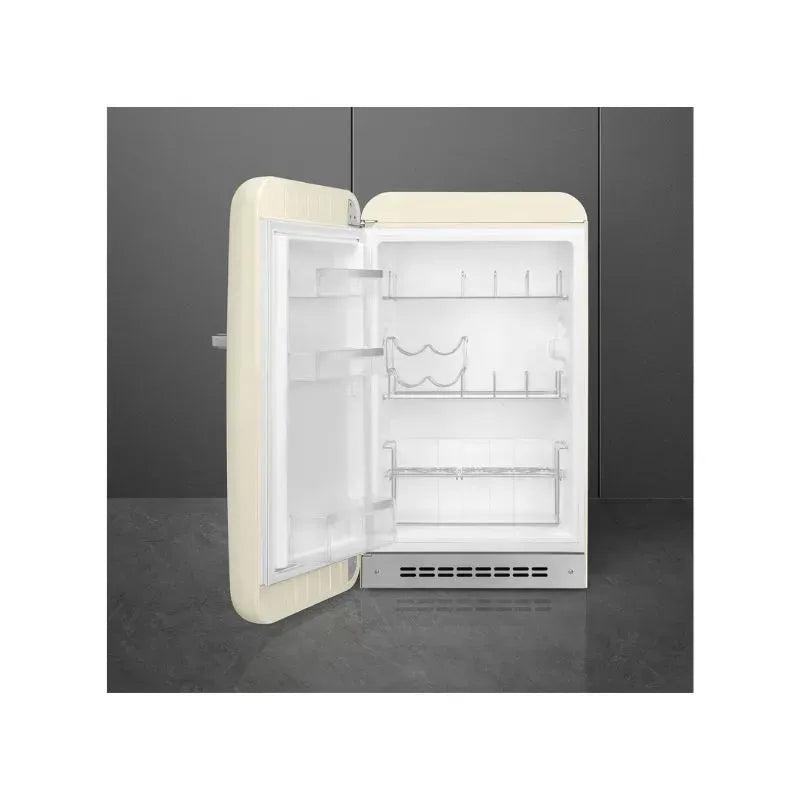 https://www.tafelberg.co.za/stores/za.co.storefront7.tafelberg/products/fab10hlcr5/pictures/smeg-55cm-retro-cream-left-hinge-happy-bar-fridge-fab10hlcr5-03_vubi.jpg