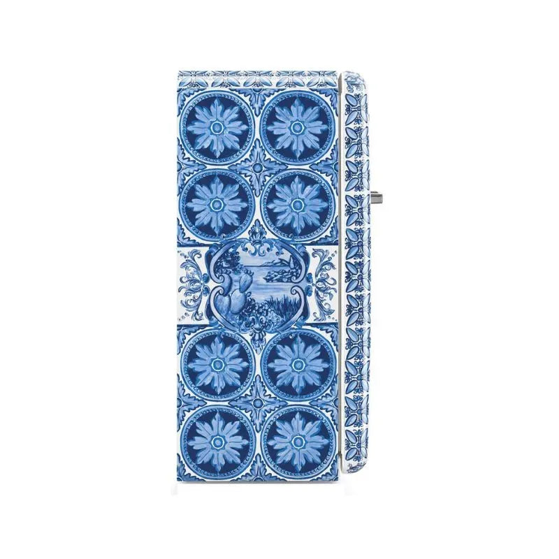 https://www.tafelberg.co.za/stores/za.co.storefront7.tafelberg/products/fab28rdgme6/pictures/smeg-60cm-dolce-gabbana-blu-mediterraneo-fridge-fab28rdgme6-03_yex4.jpg