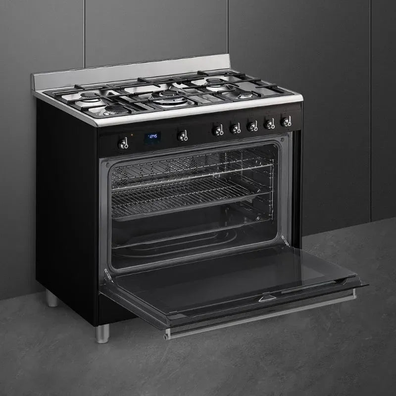 https://www.tafelberg.co.za/stores/za.co.storefront7.tafelberg/products/ssa91mabl2/pictures/smeg-90cm-gas-electric-cooker-ssa91mabl2-open_ii37.jpg